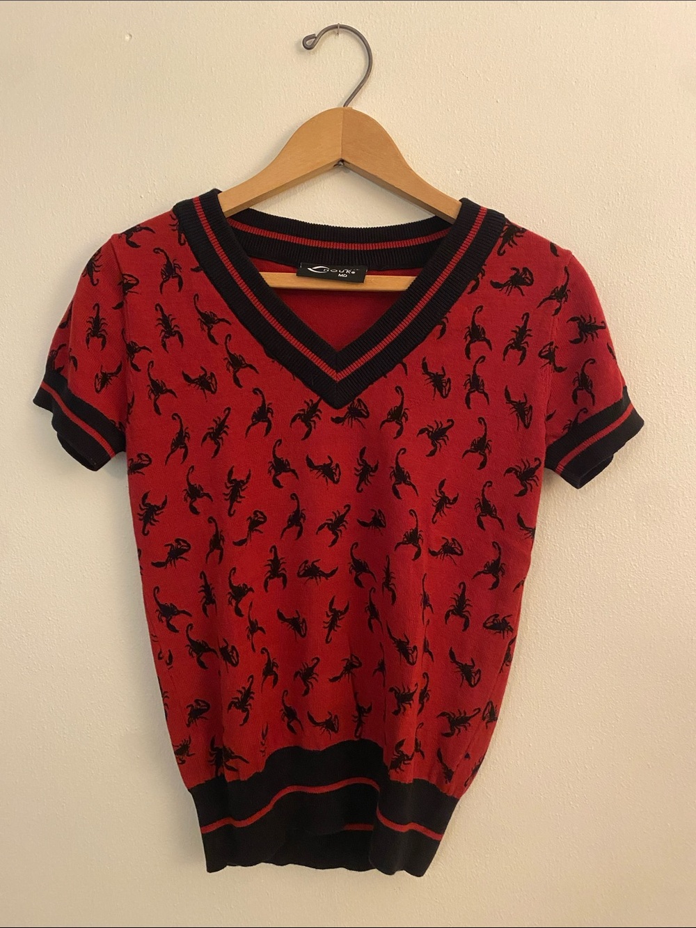 Midnight Hour Red V-Neck Short Sleeve Cotton Sweater with Black Scorpion Pattern